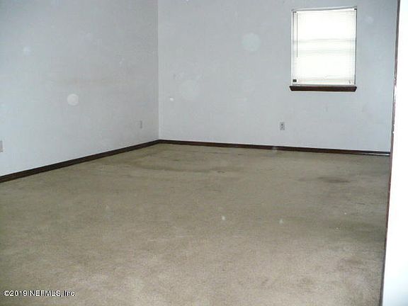 4th image of 4295 Melissa Ct N