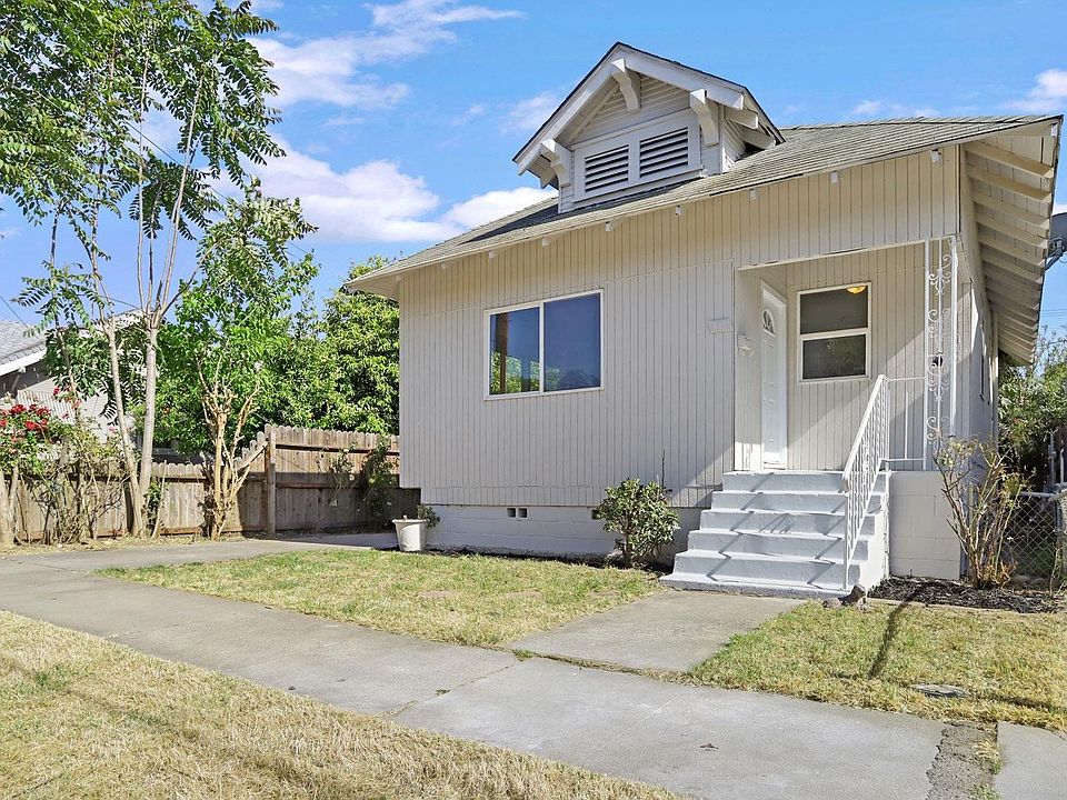 1st image of 424 E Mariposa Ave