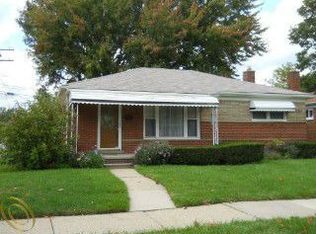 28303 Diesing Dr, Madison Heights, MI