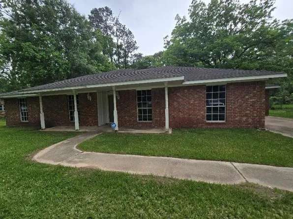 509 Bobcat Ln, Daisetta, TX 77533