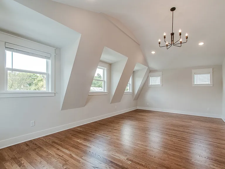 530 Edwin St #2 — Photo 14