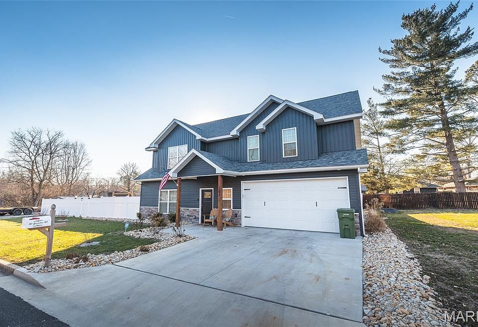 1st image of 101 Greentree Rd