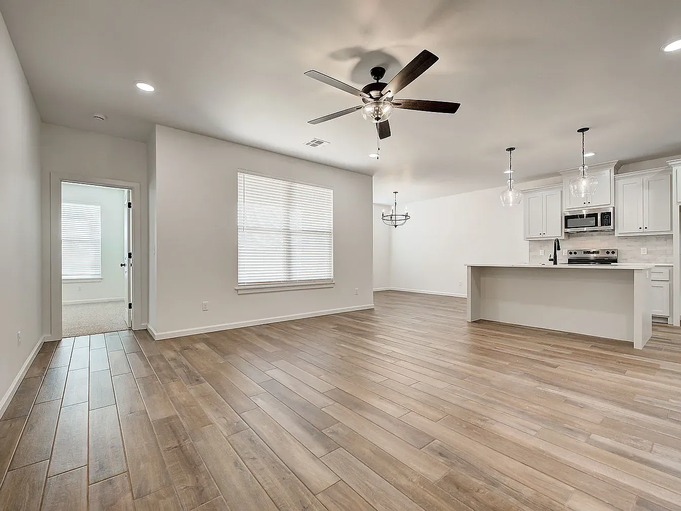 3 bed, 1548 sqft, $1,800 — Photo 4