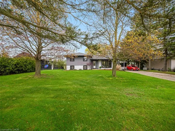 11 War Rd, Brant, ON N3T 5L6