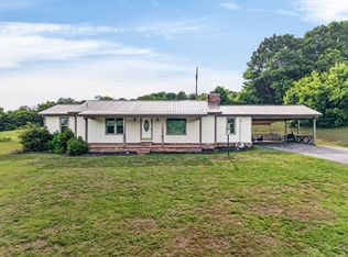 10 Briarhill Dr, Fayetteville, TN 37334