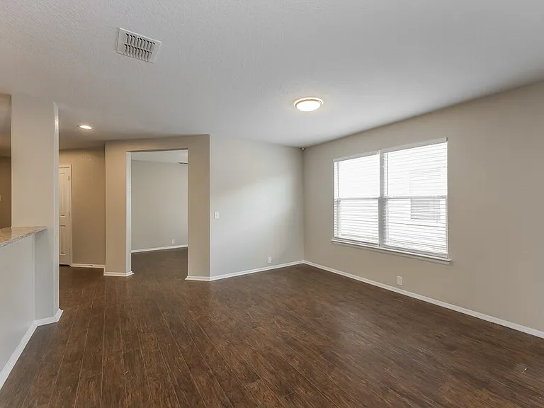 3411 Maguey Trl — Photo 5