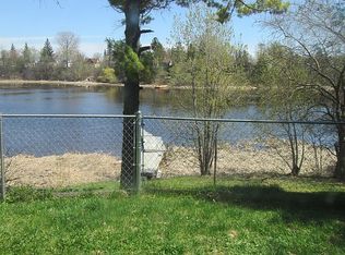 315 Bay Ave, Baudette, MN 56623