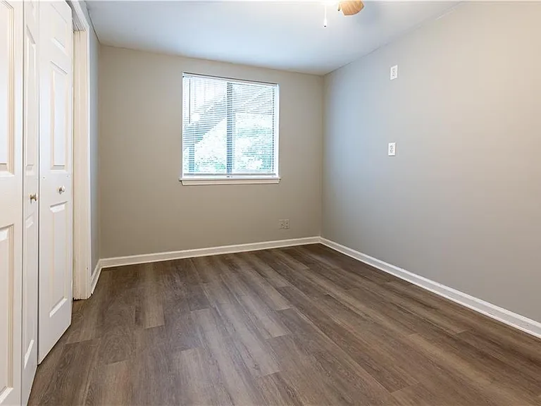 409 Arnold Rd — Photo 31