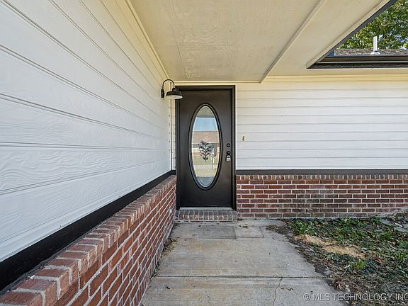 3rd image of 9442 E Cherrywood Dr