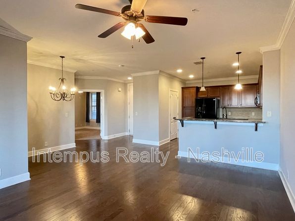 307 Seven Springs Way APT 303