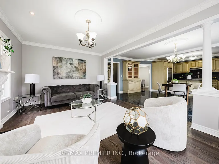16 Saint Michele Pl #UPPER — Photo 21