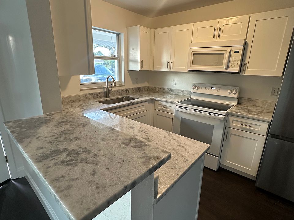 1st image of 6027 Rollins St