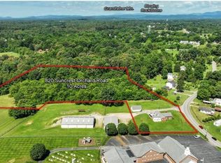 820 Suncrest Orchard Rd, North Wilkesboro, NC 28659