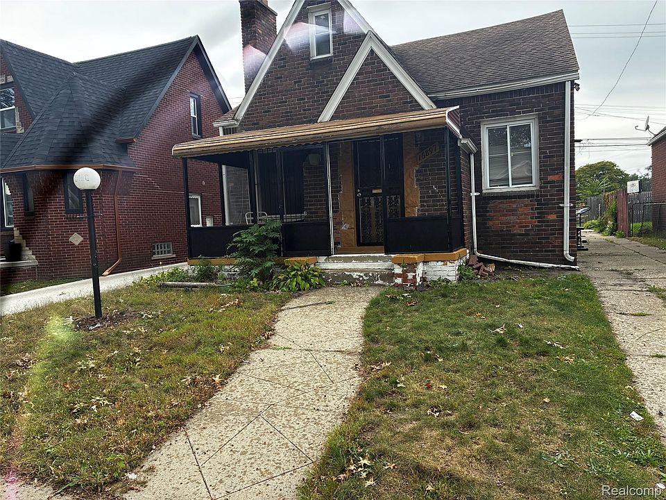 1st image of 16897 Manor St