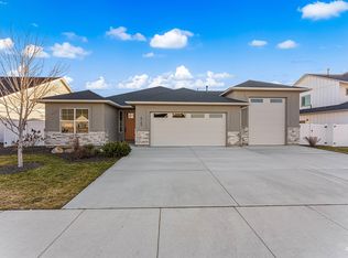 8165 Fountain Brk, Middleton, ID 83644