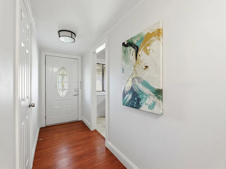 894 Orkney Ave — Photo 15