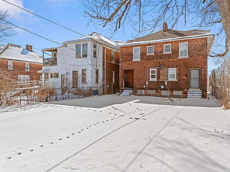 1476 W Grand Blvd — Photo 31