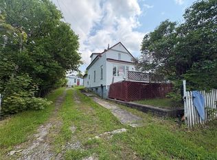 23 Woodcrest Ave, Corner Brook, NL A2H3P6
