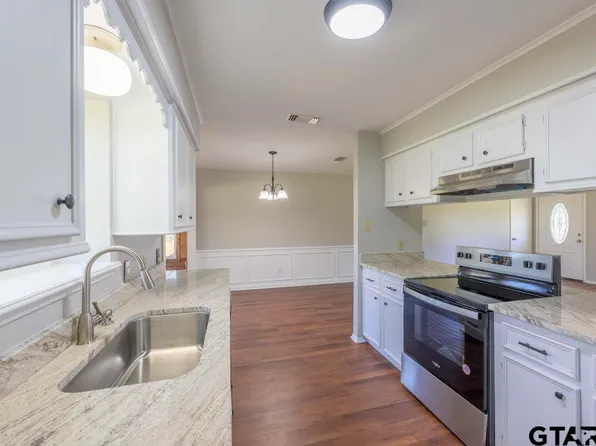 14212 Arber St, Flint, TX 75762