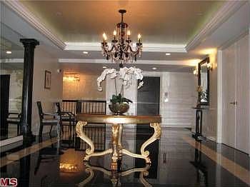 5th image of 1351 N Crescent Heights Blvd APT 109