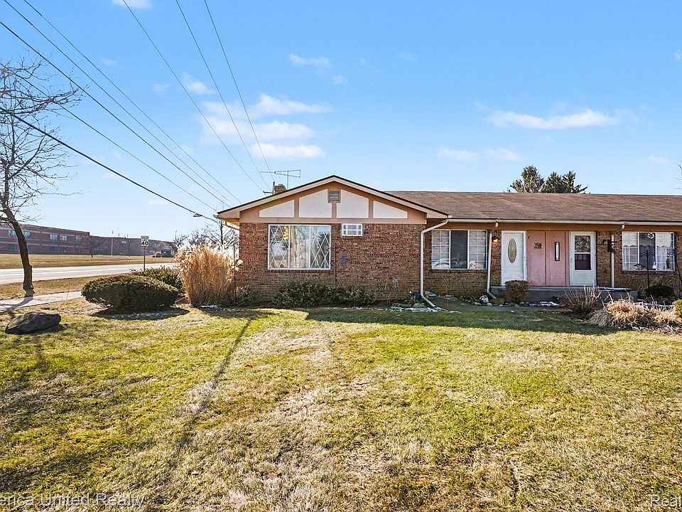 1st image of 61035 Eleven Mile Rd APT 1