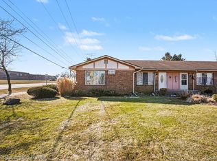 61035 Eleven Mile Rd APT 1, South Lyon, MI 48178