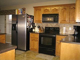 4th image of 804 Preston Dr