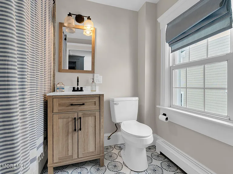 555 Ocean Rd — Photo 14