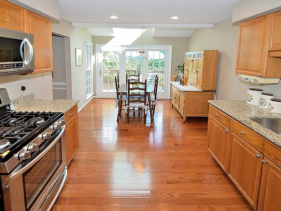2nd image of 6306 Walkers Croft Way