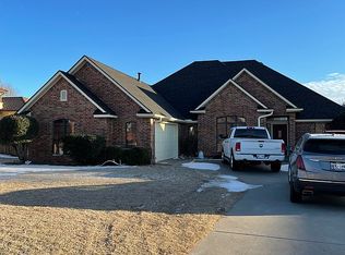 1901 Golf Course Dr, El Reno, OK 73036