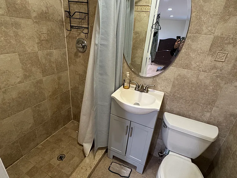 92 Alexander Ave #BASEMENT — Photo 4