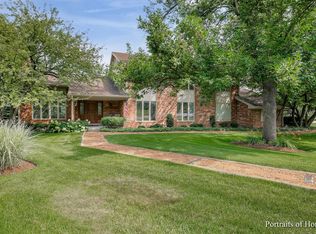 45 Cambridge Dr, Oak Brook, IL