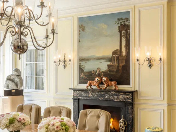 32 East 64th Street image 10 of 19