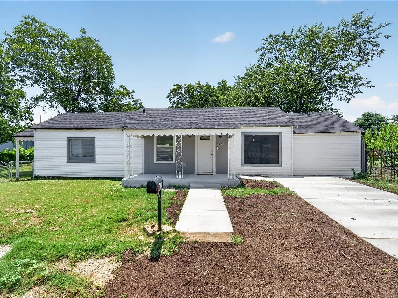 3 bed, 1453 sqft, $1,795 — Photo 3