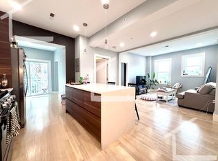 9 University Rd #7, Brookline, MA 02445