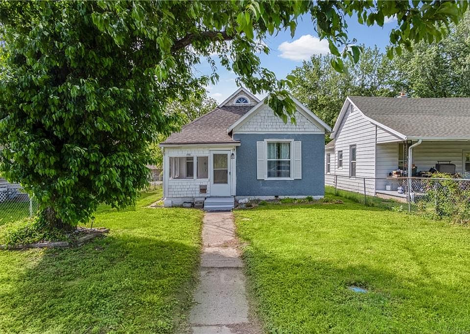 1st image of 805 Price Blvd