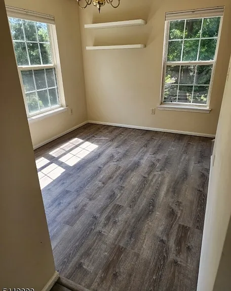 806 Magnolia Ln — Photo 1