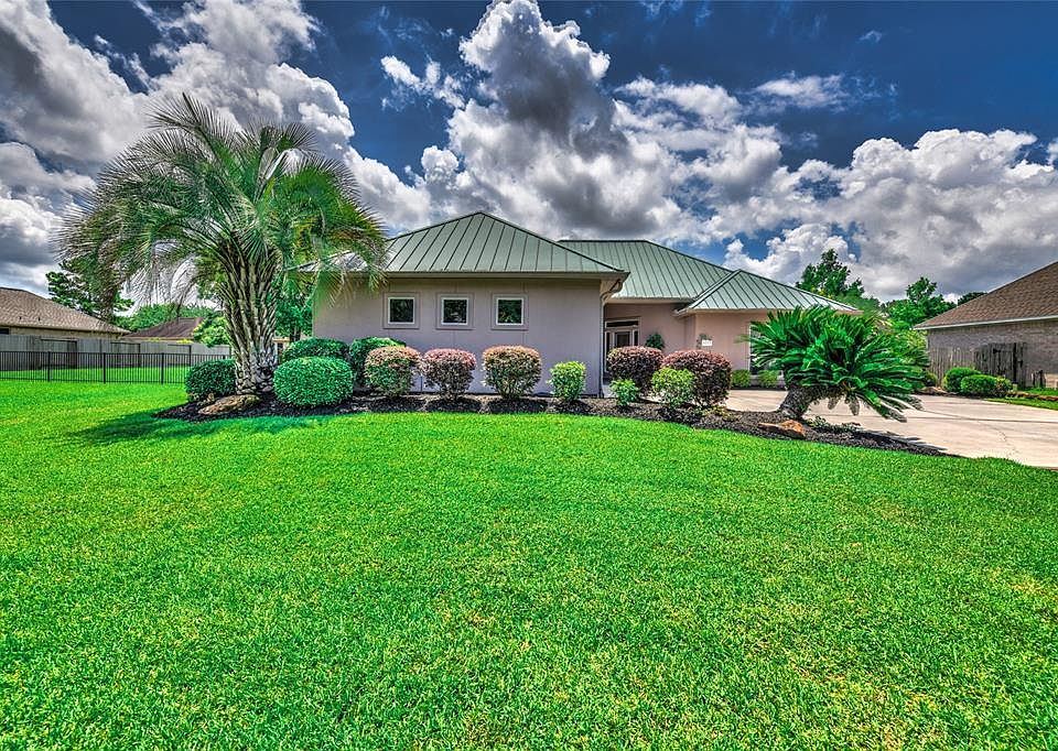 1st image of 8222 Shoregrove Dr