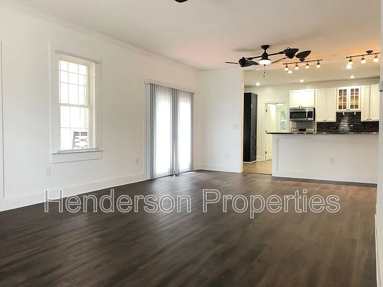 400 Faison Ave — Photo 3