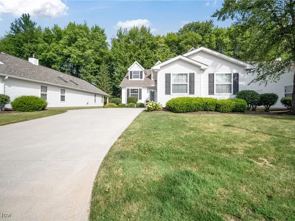 1136 Dorset Ct, Aurora, OH 44202