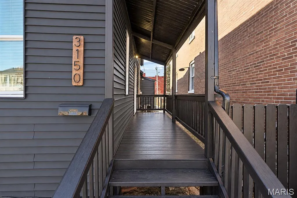 1 bed, 1.0 bath, 754 sqft, $1,500 — Photo 2