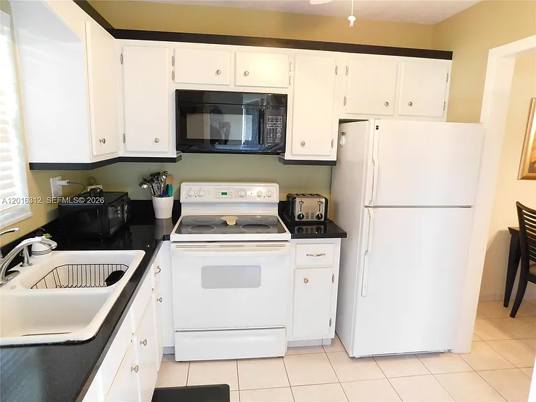 5300 Washington St #C212 — Photo 7