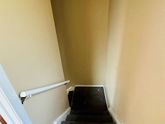 3rd image of 16069 Liberal St