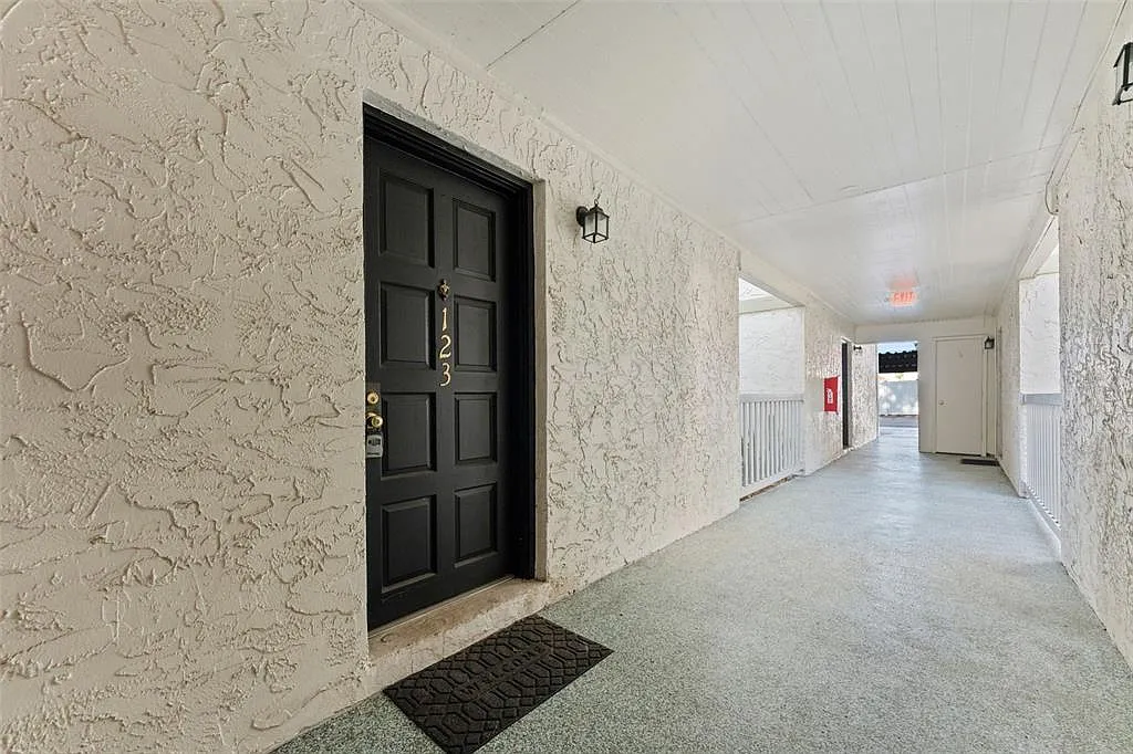 1 bed, 1.0 bath, 560 sqft, $1,500 — Photo 1