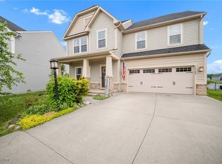 36189 Waterscape Ct, North Ridgeville, OH 44039