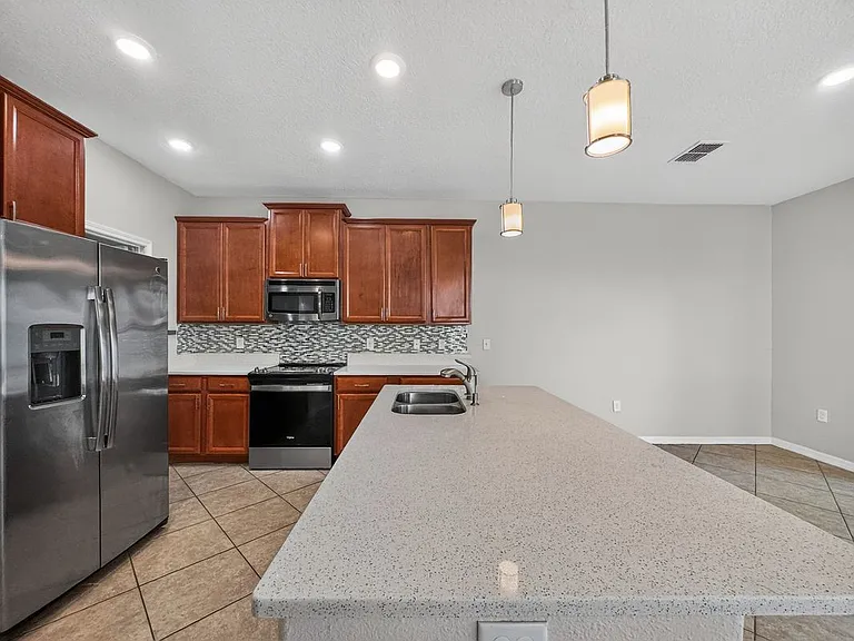 3002 Bargate St — Photo 2