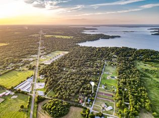 208 N Old Indian Trl, Tool, TX 75143