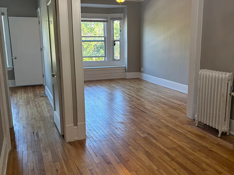 2317 Hennepin Ave #3 — Photo 5