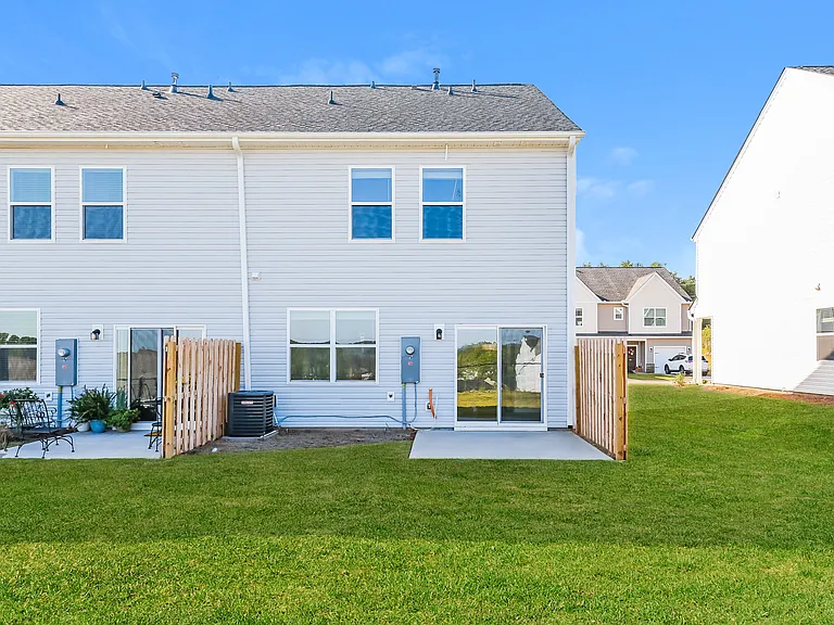 26 Apricot Ln — Photo 16