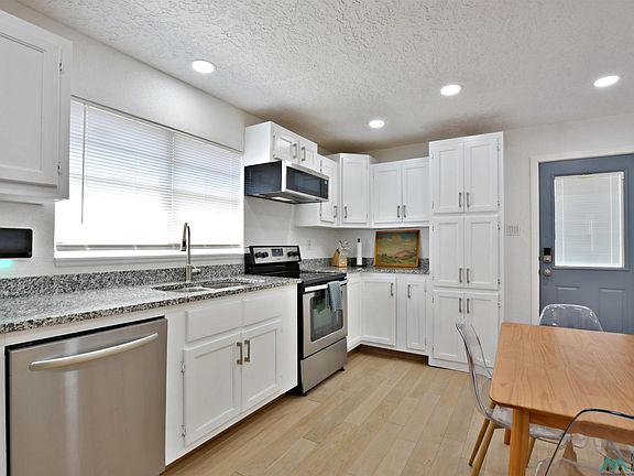 3rd image of 2604 Wallace St
